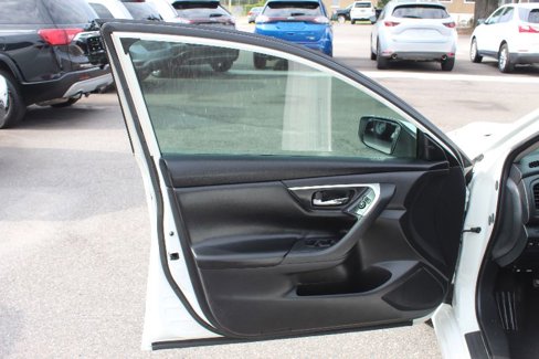 Used 2018 Nissan Altima 2.5 SV image 8