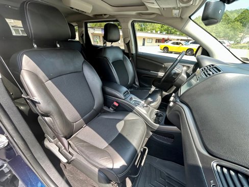 Used 2017 Dodge Journey Crossroad w/ Popular Equipment Group image 19