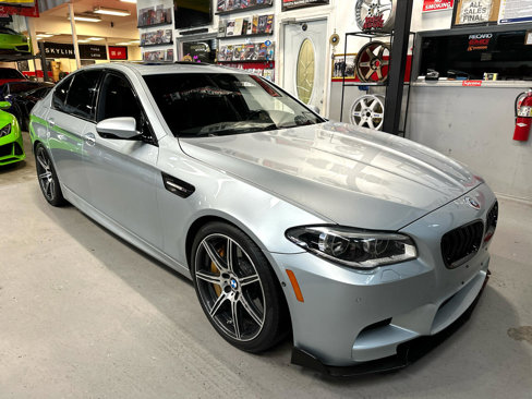 Used 2016 BMW M5 image 3