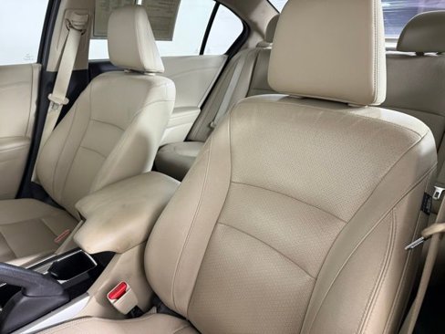 Used 2017 Honda Accord EX-L image 16