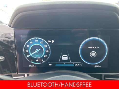 Used 2023 Hyundai Elantra Limited image 13
