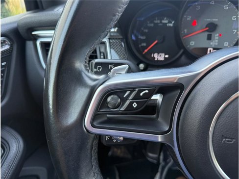 Used 2017 Porsche Macan S image 27