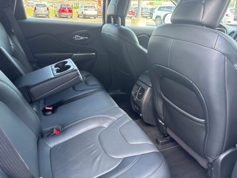 Used 2021 Jeep Cherokee Latitude Lux w/ Comfort/Convenience Group image 22