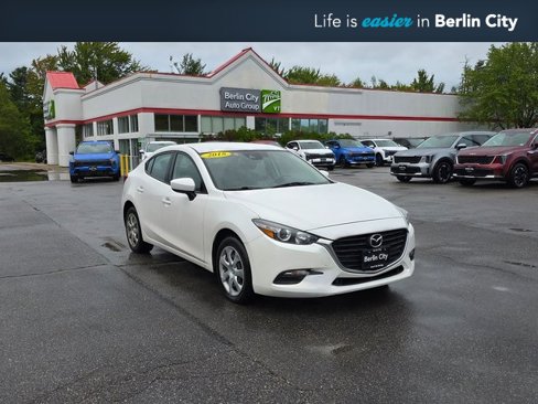 Used 2018 MAZDA MAZDA3 Sport image 1
