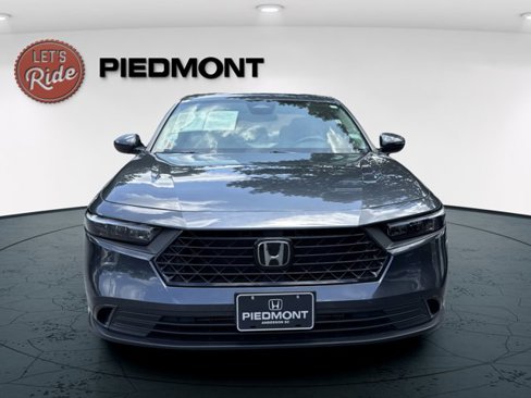 Certified 2023 Honda Accord EX image 7