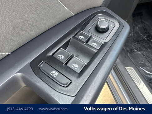 Used 2021 Volkswagen Atlas Cross Sport SEL R-Line w/ Cross Sport MDO Package image 23