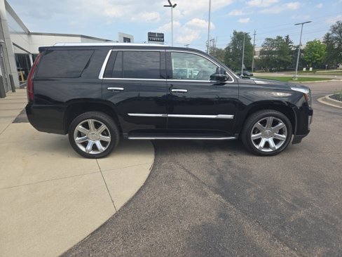Used 2019 Cadillac Escalade Premium Luxury image 3