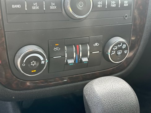 Used 2015 Chevrolet Impala LT w/ LT Sunroof Package image 29