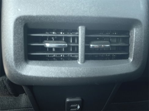 Certified 2023 GMC Terrain SLT w/ Infotainment Package II image 21