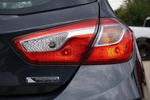 Used 2017 Chevrolet Cruze Premier image 17