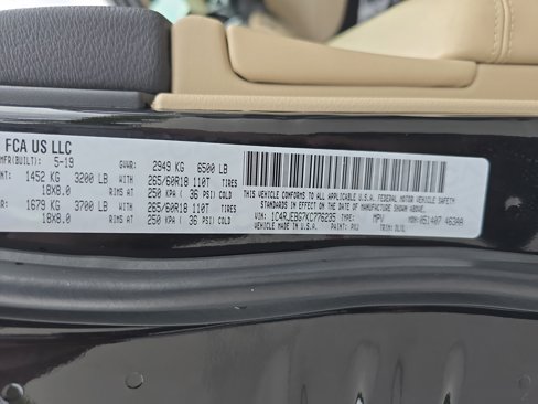 Used 2019 Jeep Grand Cherokee Limited w/ Luxury Group II image 33