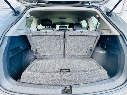 Used 2019 Volkswagen Tiguan SE image 12