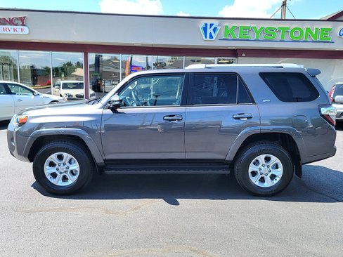 Used 2018 Toyota 4Runner SR5 Premium image 8