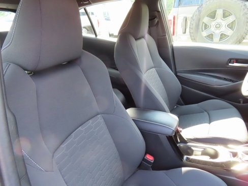 Used 2021 Toyota Corolla SE image 32