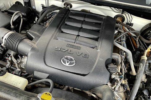 Used 2016 Toyota Tundra SR5 w/ SR5 Upgrade Package image 29