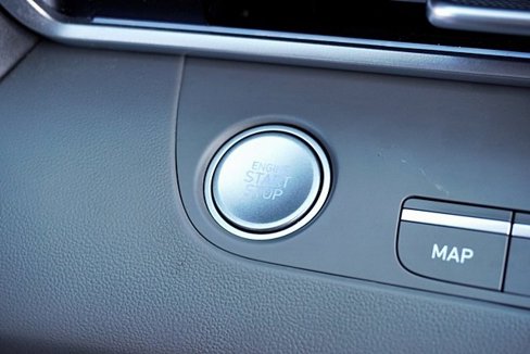 Certified 2024 Hyundai Elantra SEL image 30