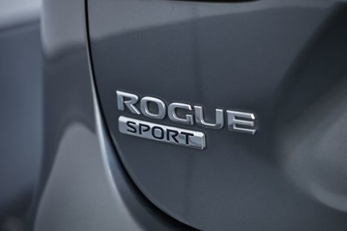 Used 2018 Nissan Rogue Sport SL w/ SL Premium Package image 7