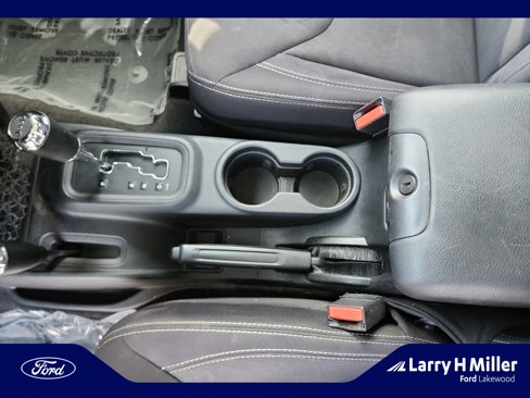 Used 2014 Jeep Wrangler Rubicon w/ Power Convenience Group image 15