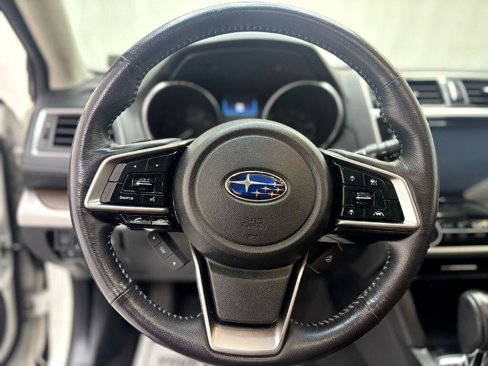 Used 2019 Subaru Outback 2.5i Touring image 15
