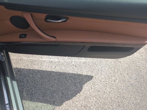Used 2013 BMW 335i Convertible image 29