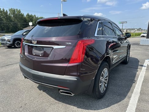Used 2018 Cadillac XT5 Luxury w/ Driver Awareness Package image 16