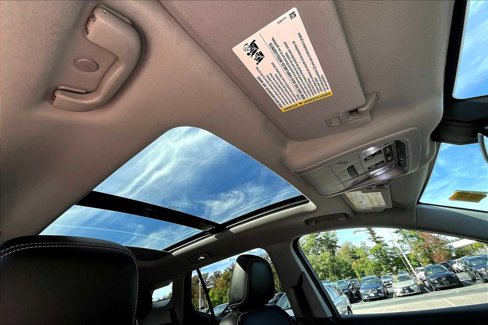 Used 2021 GMC Terrain SLT w/ Infotainment Package II image 13