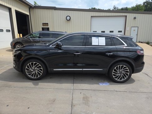 Used 2020 Lincoln Nautilus Reserve image 4