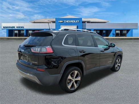 Used 2019 Jeep Cherokee Limited image 4