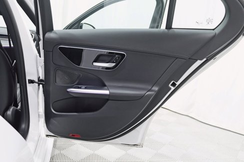 Used 2023 Mercedes-Benz C 300 4MATIC Sedan image 36