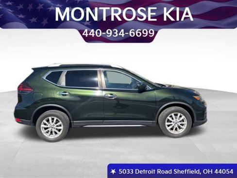 Used 2020 Nissan Rogue SV image 4
