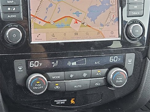 Certified 2020 Nissan Rogue SL image 18