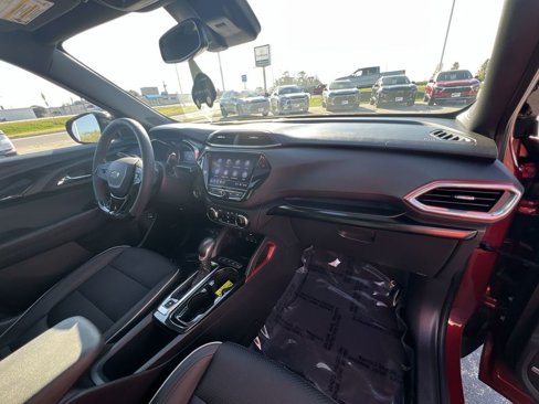 Certified 2022 Chevrolet TrailBlazer RS w/ Sun and Liftgate Package image 28