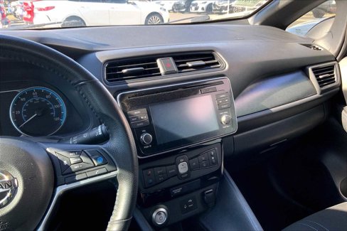 Used 2019 Nissan Leaf SV image 16