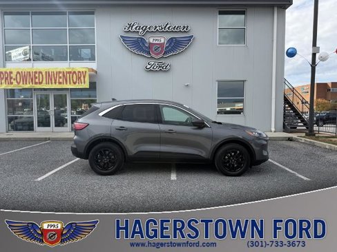 Certified 2022 Ford Escape SE w/ Convenience Package image 1
