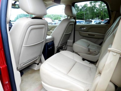 Used 2013 Cadillac Escalade Premium image 37