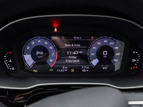 New 2025 Audi Q3 2.0T Premium image 27