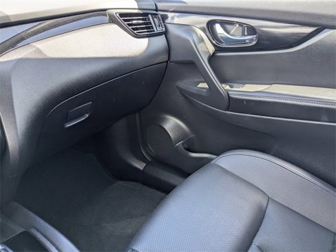 Used 2022 Nissan Rogue Sport SL w/ Premium Package image 19
