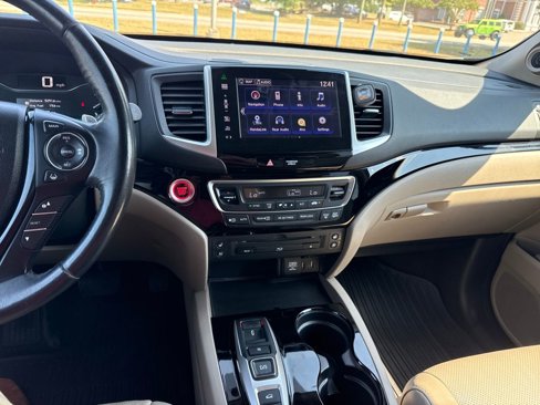 Used 2016 Honda Pilot Elite image 18