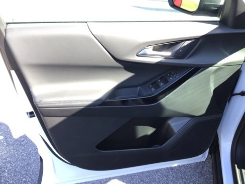 New 2026 Chevrolet Equinox LT w/ LPO, Floor Liner Package image 15