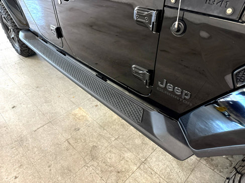 Used 2021 Jeep Gladiator Sport image 70