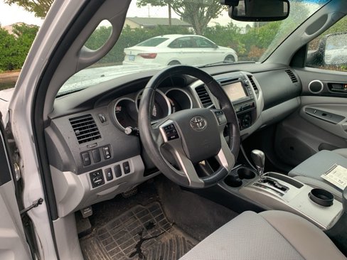 Used 2012 Toyota Tacoma TRD Off-Road image 11