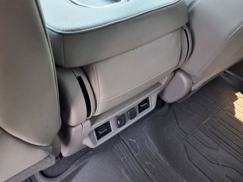 Used 2021 GMC Sierra 1500 SLT image 10
