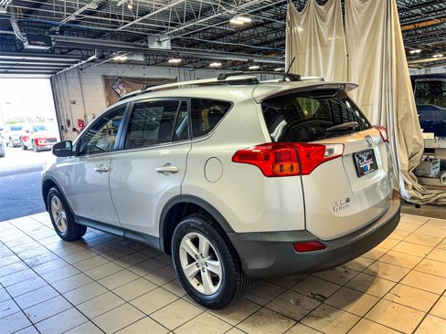 Used 2013 Toyota RAV4 XLE image 10