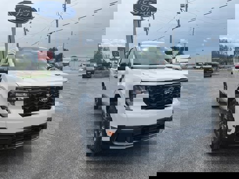 New 2025 Ford Maverick XLT w/ XLT Luxury Package image 3