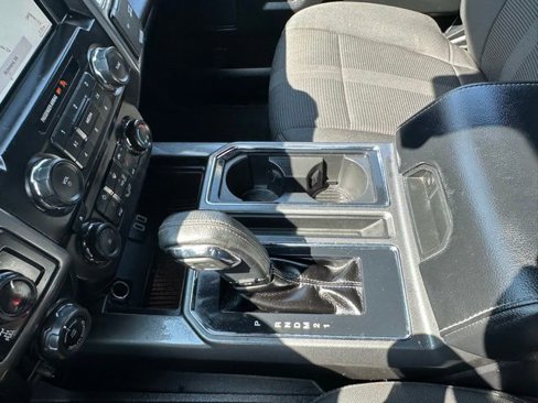 Used 2016 Ford F150 XLT w/ Equipment Group 302A Luxury image 29
