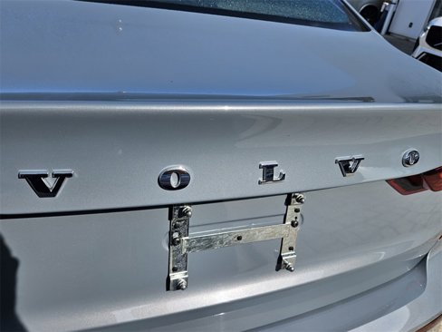 Certified 2024 Volvo S60 B5 Core image 12