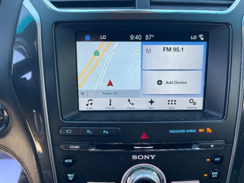 Used 2017 Ford Explorer Platinum image 17