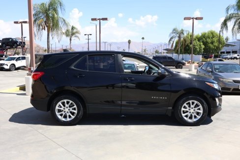 Used 2021 Chevrolet Equinox LS image 3