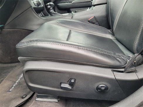 Used 2016 Dodge Charger R/T w/ Plus Group image 21