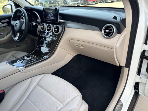 Used 2017 Mercedes-Benz GLC 300 image 12